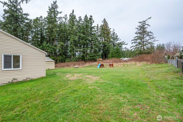 544 NE Easy Street, Oak Harbor, WA 98277