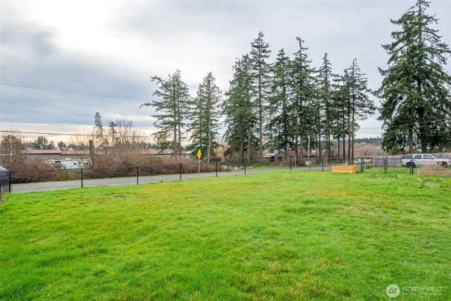 544 NE Easy Street, Oak Harbor, WA 98277