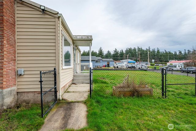 544 NE Easy Street, Oak Harbor, WA 98277