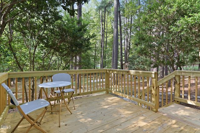 2304 Nelson Highway, Chapel Hill, NC 27517