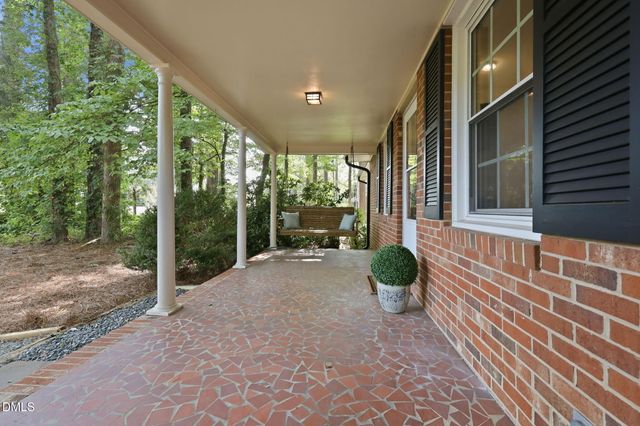 2304 Nelson Highway, Chapel Hill, NC 27517