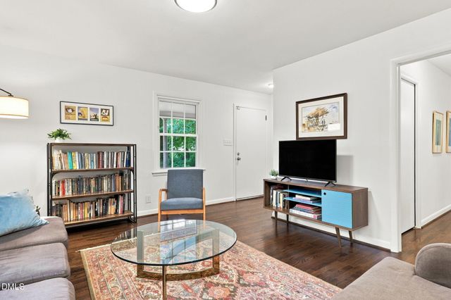 2304 Nelson Highway, Chapel Hill, NC 27517
