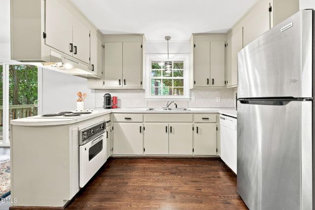 2304 Nelson Highway, Chapel Hill, NC 27517