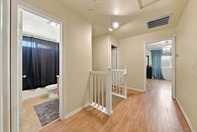 453 Calle Elegante, Vista, CA 92083