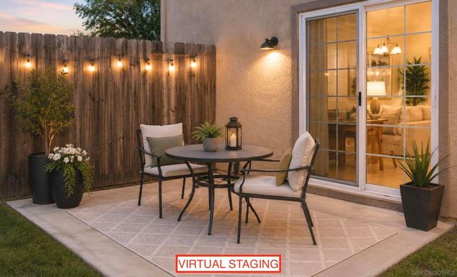 453 Calle Elegante, Vista, CA 92083