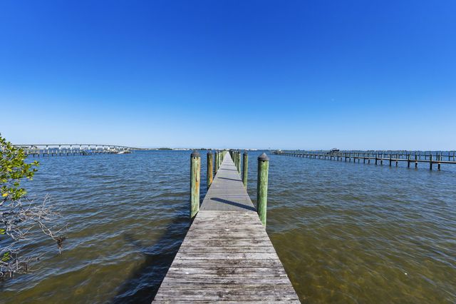 36 S Sewalls Point Road, Sewalls Point, FL 34996