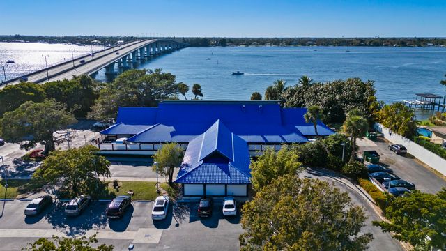 36 S Sewalls Point Road, Sewalls Point, FL 34996