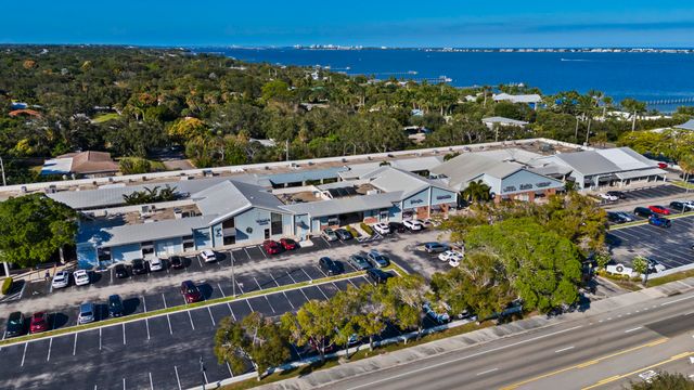 36 S Sewalls Point Road, Sewalls Point, FL 34996