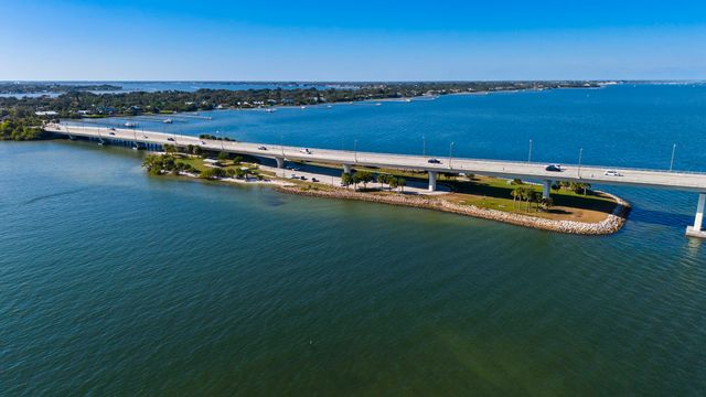 36 S Sewalls Point Road, Sewalls Point, FL 34996