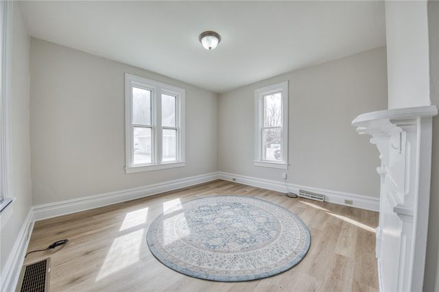 125 Jefferson St, Evans City Boro, PA 16033