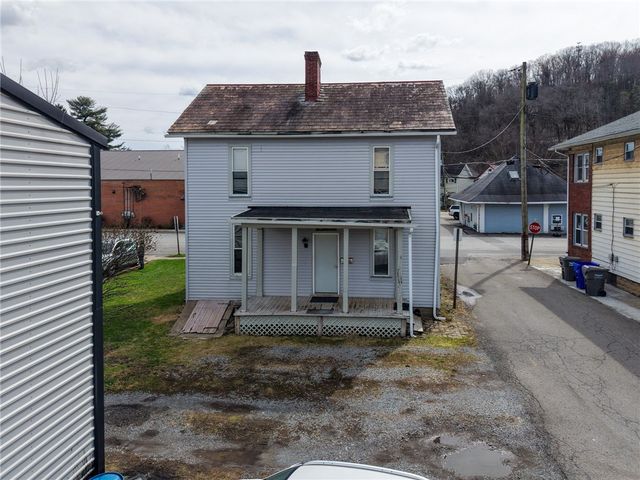 125 Jefferson St, Evans City Boro, PA 16033