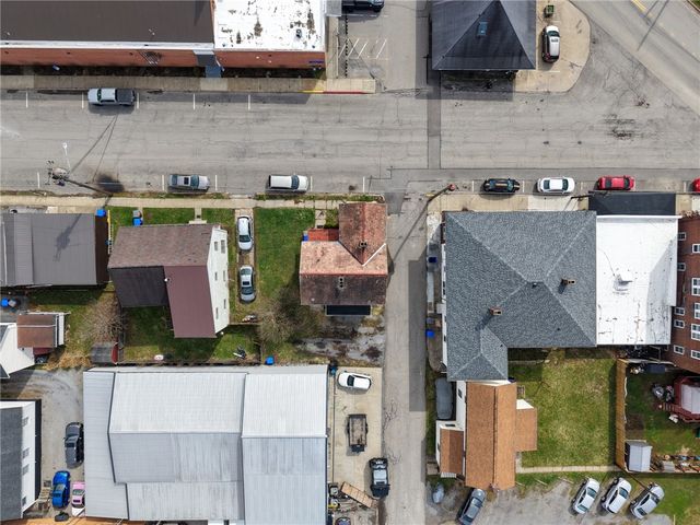 125 Jefferson St, Evans City Boro, PA 16033