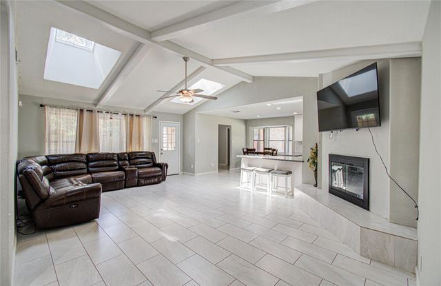 2507 Encreek Road, Houston, TX 77068