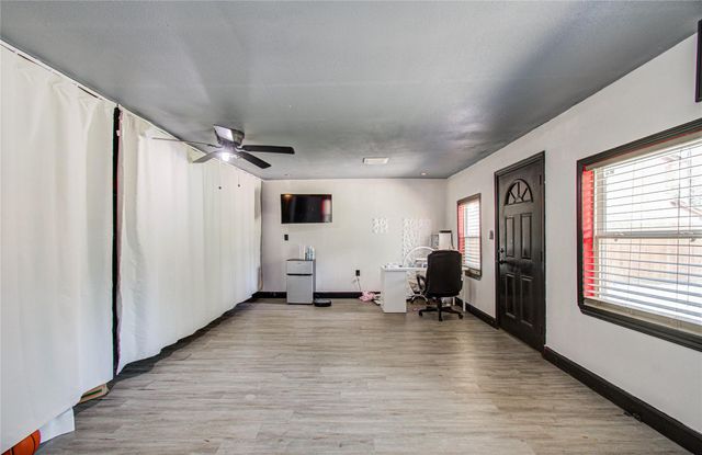 2507 Encreek Road, Houston, TX 77068