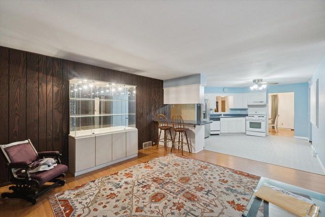 9930 W Magnolia STREET, Milwaukee, WI 53224