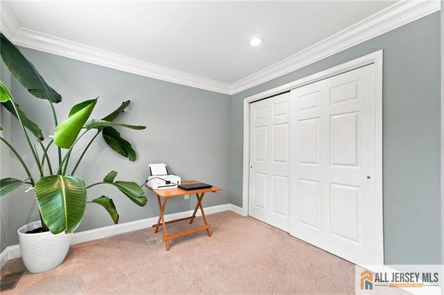26 E Burgess Drive 26, Piscataway, NJ 08854