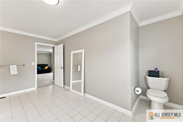26 E Burgess Drive 26, Piscataway, NJ 08854