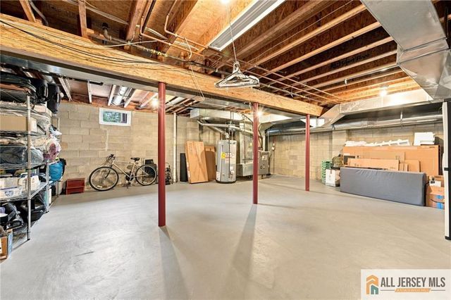 26 E Burgess Drive 26, Piscataway, NJ 08854
