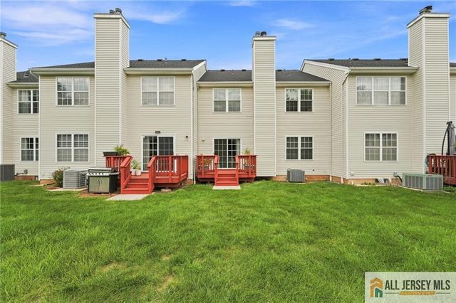 26 E Burgess Drive 26, Piscataway, NJ 08854