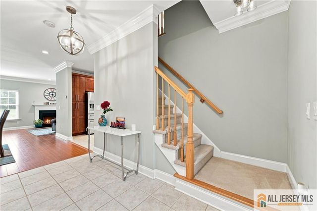 26 E Burgess Drive 26, Piscataway, NJ 08854