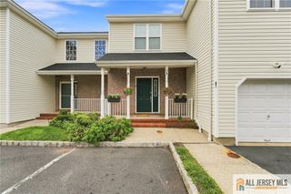 26 E Burgess Drive 26, Piscataway, NJ 08854