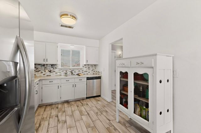 200 Santa Elena Road SE, Rio Rancho, NM 87124