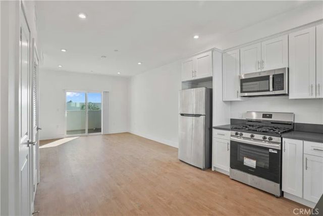 8750 Sepulveda Boulevard 408, North Hills, CA 91343