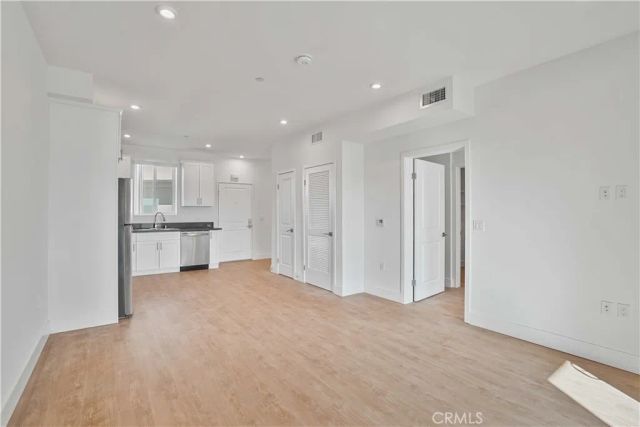 8750 Sepulveda Boulevard 408, North Hills, CA 91343