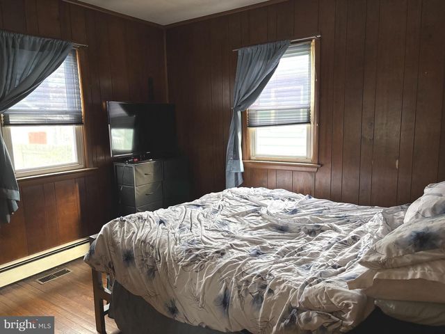 606 N BROWN ST, Gloucester City, NJ 08030