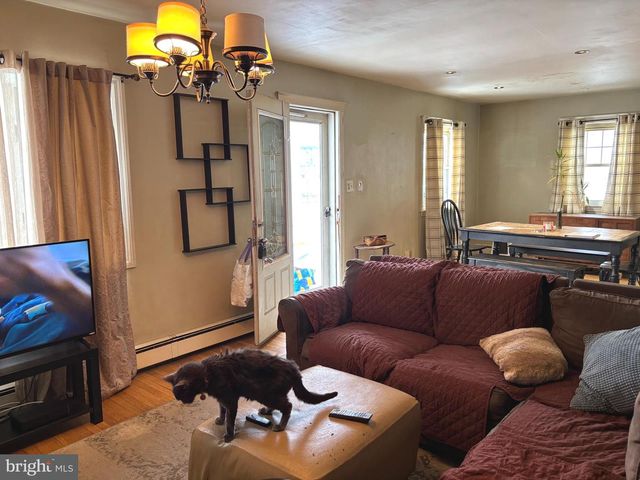 606 N BROWN ST, Gloucester City, NJ 08030