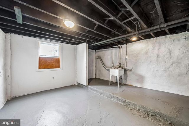 1014 HANSEN, Collingdale, PA 19023