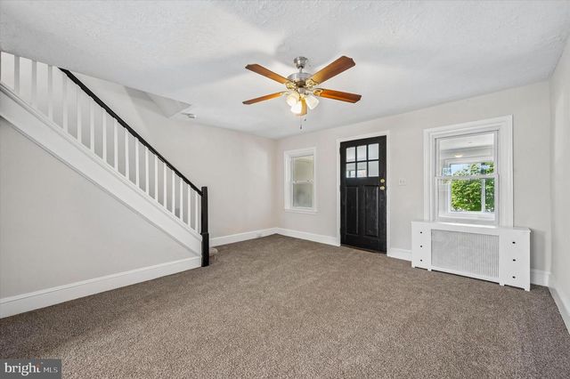 1014 HANSEN, Collingdale, PA 19023