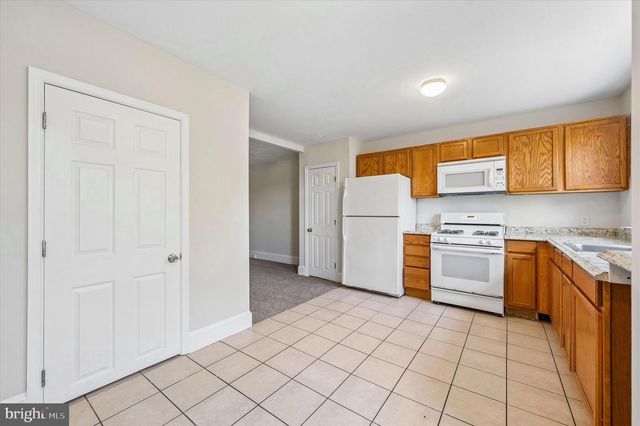 1014 HANSEN, Collingdale, PA 19023