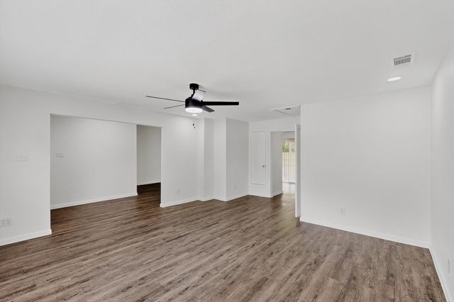 205 E Kearney Street, Mesquite, TX 75149