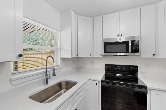 205 E Kearney Street, Mesquite, TX 75149