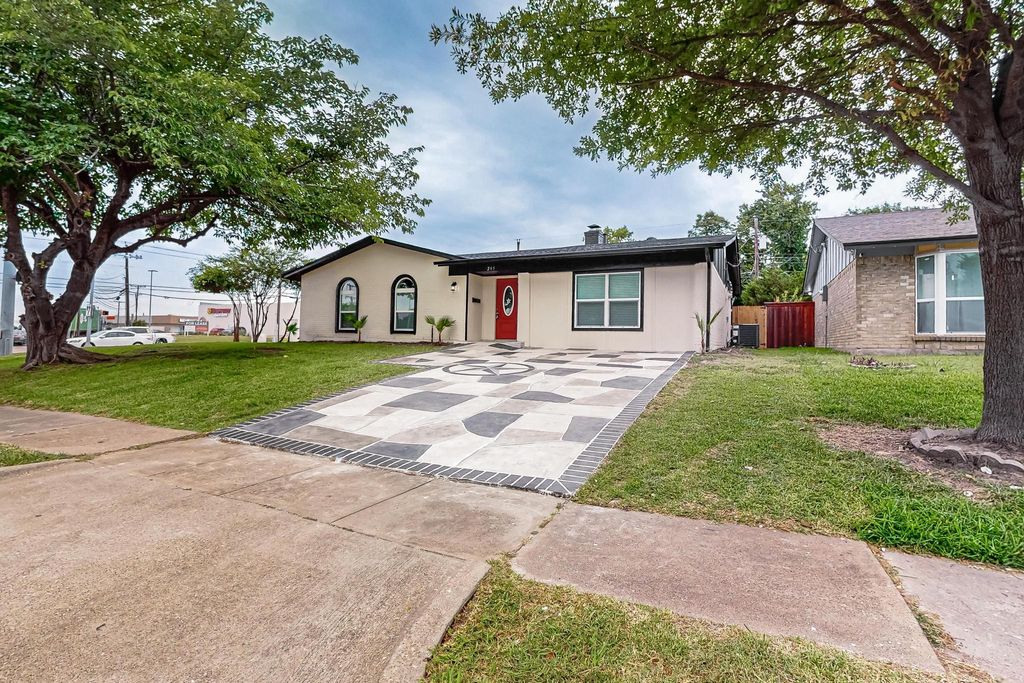 205 E Kearney Street, Mesquite, TX 75149