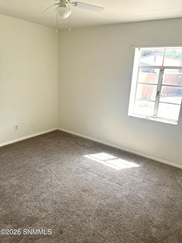1125 Circle Drive, Las Cruces, NM 88005