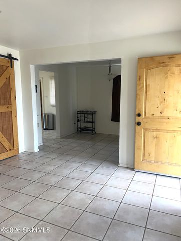 1125 Circle Drive, Las Cruces, NM 88005