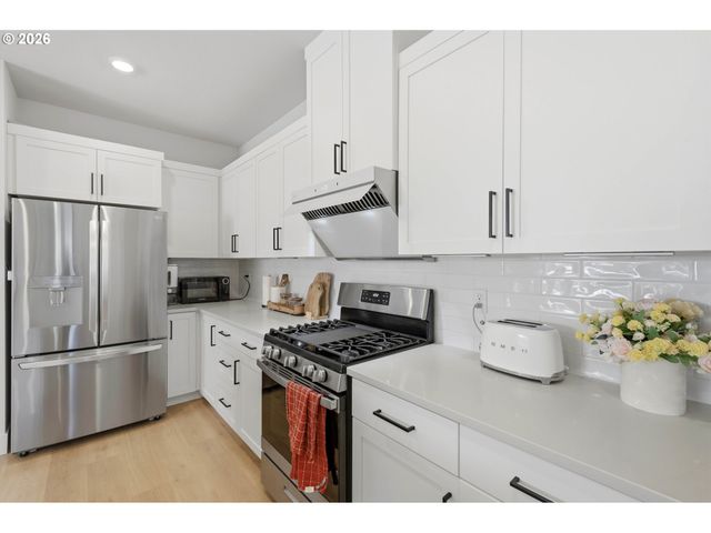 11023 Sw STOCKHOLM Dr, Wilsonville, OR 97070