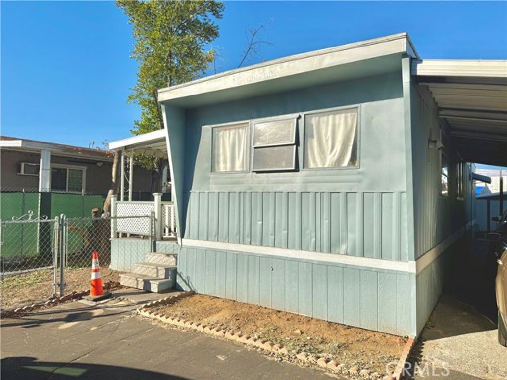 160 S Eucalyptus 60, Rialto, CA 92376