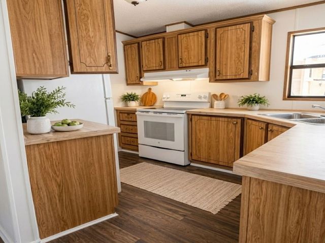 1990 CRYSTAL LANE, St Cloud, FL 34769