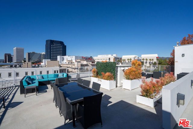 738 S Ogden Drive, Los Angeles, CA 90036