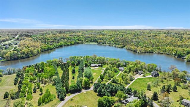 3450 Snow Farm Lane, Allegan, MI 49010