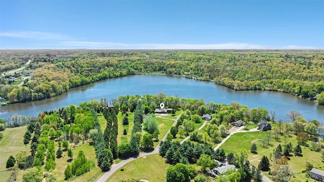 3450 Snow Farm Lane, Allegan, MI 49010