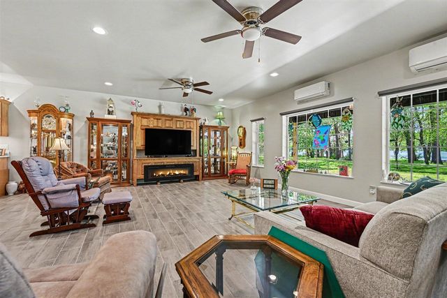 3450 Snow Farm Lane, Allegan, MI 49010