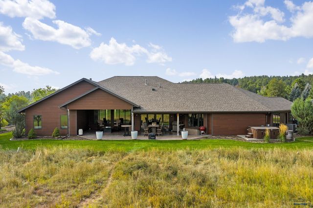 7020 PRESTWICK RD, Rapid City, SD 57702