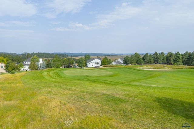 7020 PRESTWICK RD, Rapid City, SD 57702