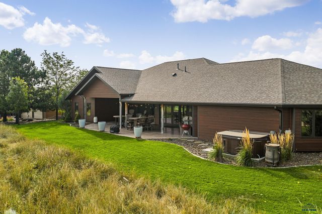 7020 PRESTWICK RD, Rapid City, SD 57702