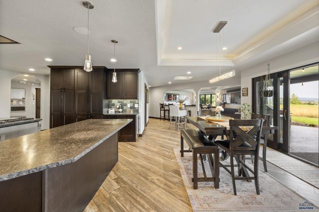 7020 PRESTWICK RD, Rapid City, SD 57702