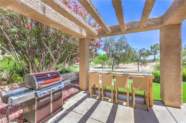 8211 Round Hills Circle, Las Vegas, NV 89113